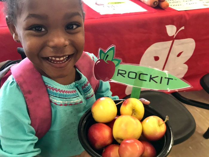 Chelan Fresh' Rockit apples now available year-round - Fruit Growers News